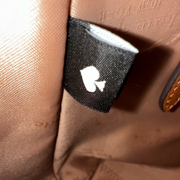 Kate Spade bucket purse with 2 front pockets. Tan leather. New W/O tags - Picture 5 of 14
